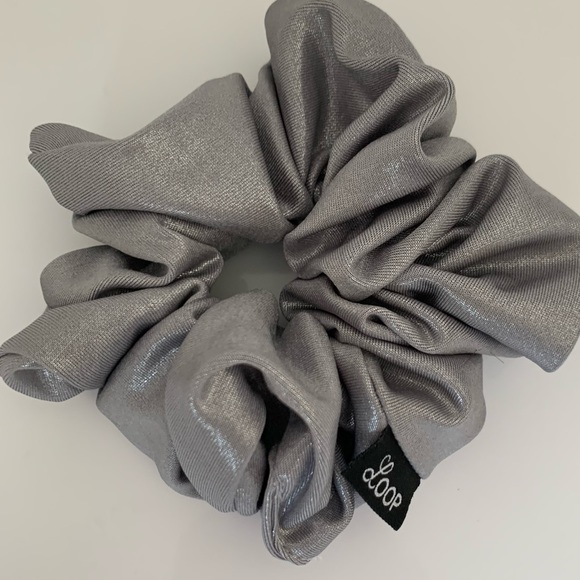 Loop Lifestyle Silver Scrunchie - Picture 2 of 3